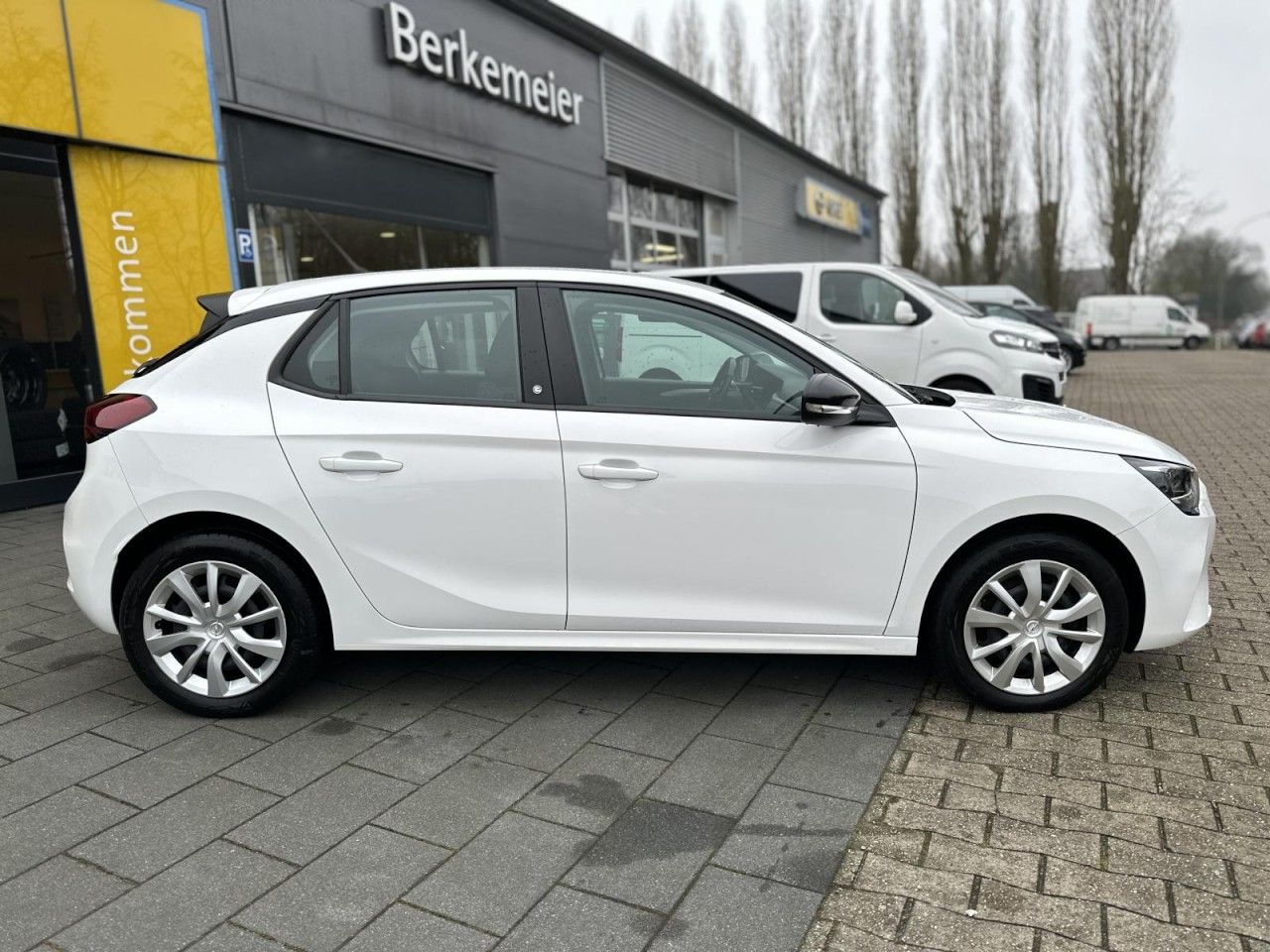 Opel Corsa-e Edition - Samsaru's Car Outlet