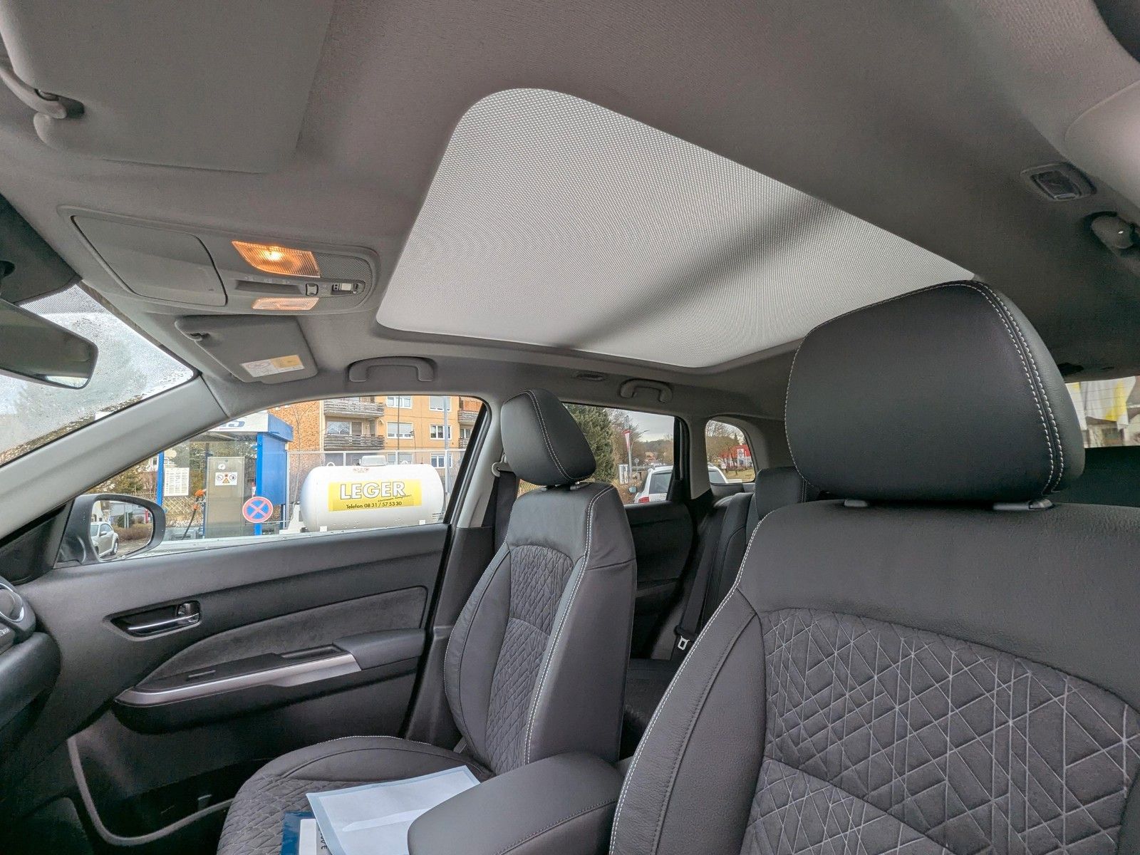 Suzuki Vitara 1.4 BOOSTERJET Hybrid Comfort+ Allgrip - Samsaru's Car Outlet