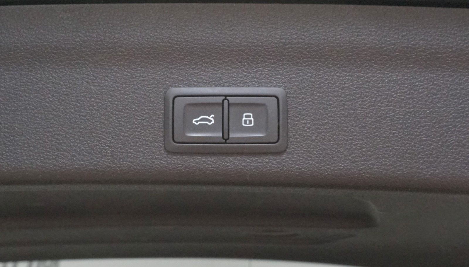 Audi A6 Avant 40 TDI quattro - Samsaru's Car Outlet