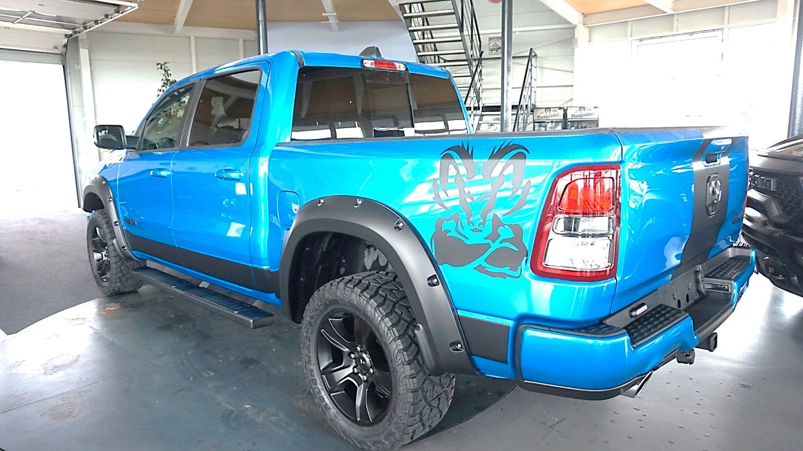 Dodge RAM 1500 HEMI 5.7l Crew-Cab*4x4*Navi*Alu20*AHK
