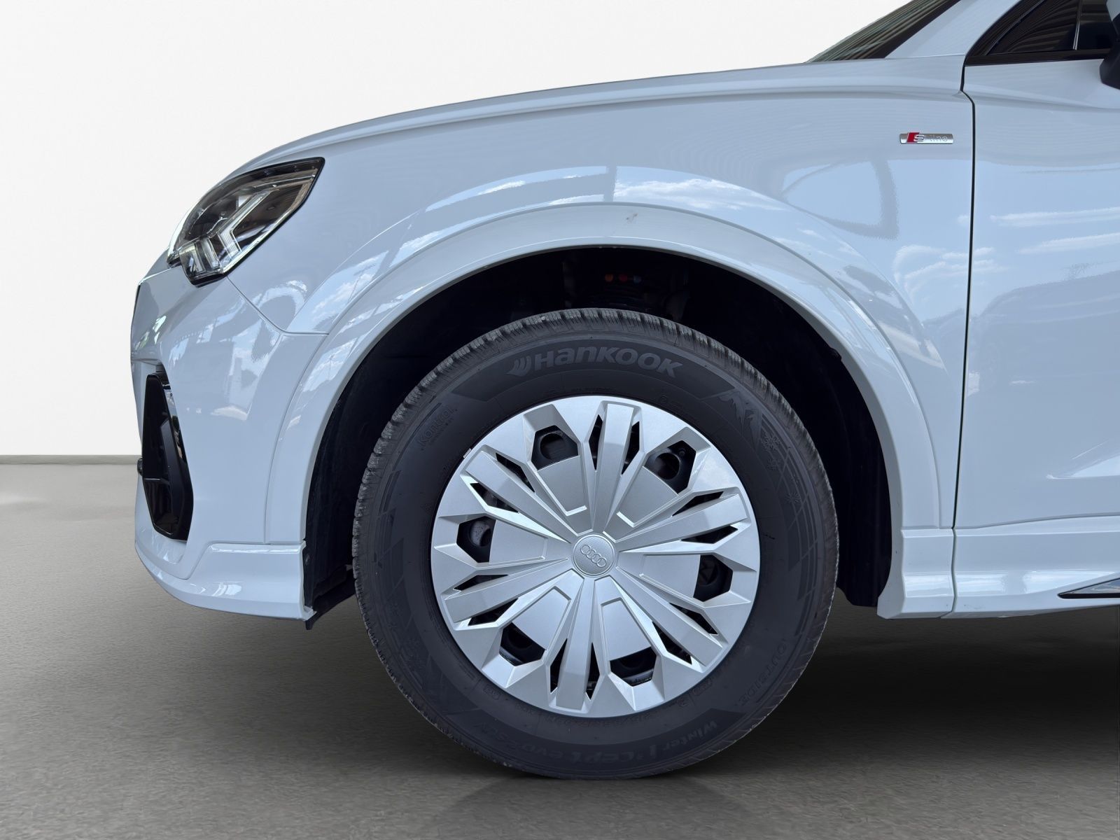 Audi Q3 40 TFSI quattro S-LINE*0,99%-Finanz*NAVI-PLUS