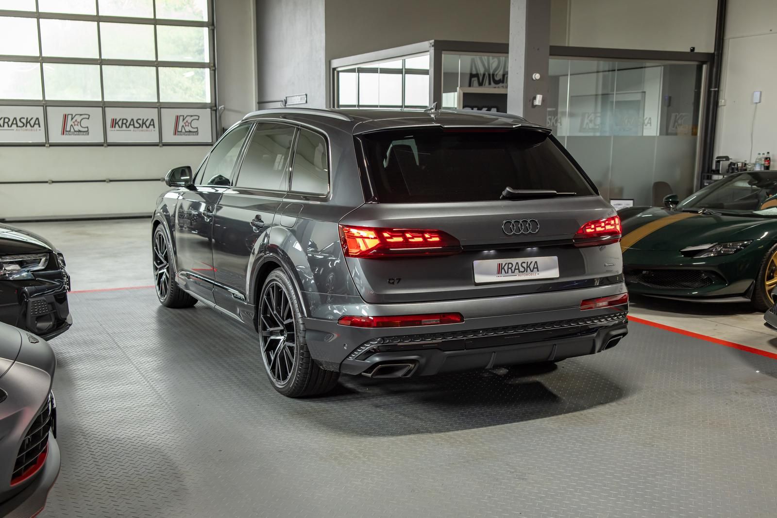 Audi Q7 60 TFSI e quattro S-line AHK PANO B&O MASSAGE