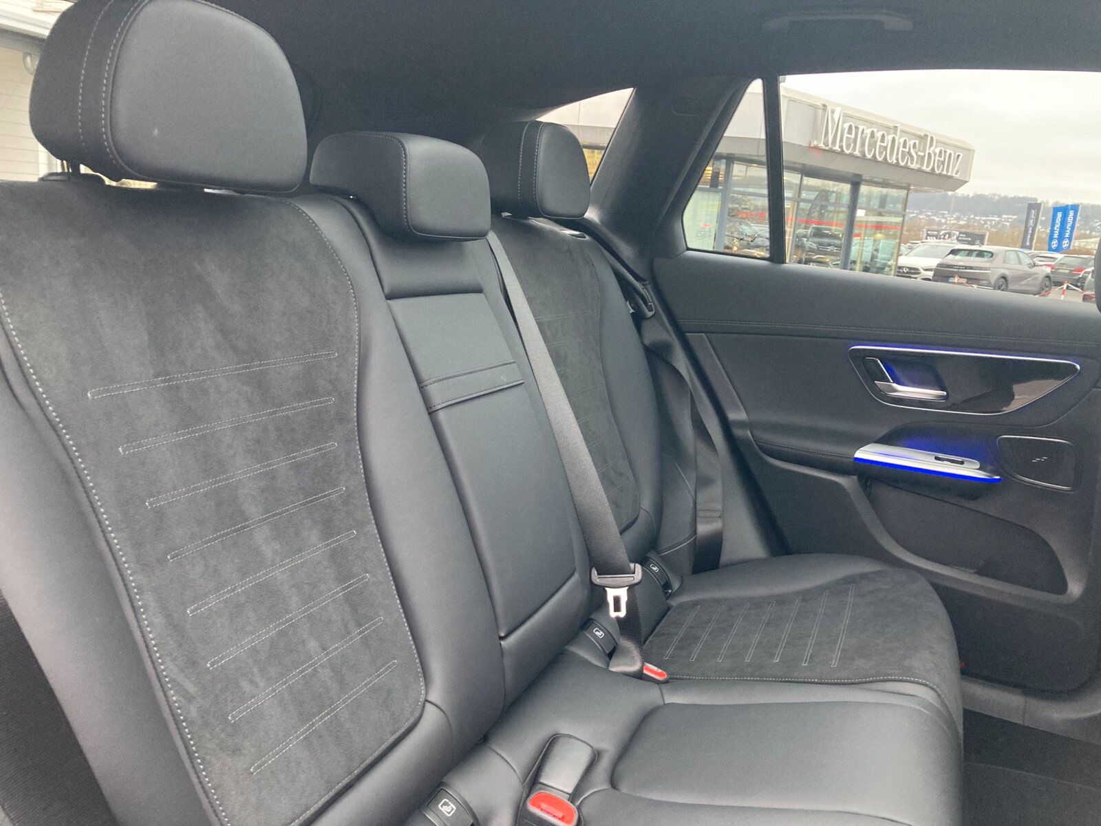 Mercedes-Benz GLC 300 de 4M AMG Line Pano*AHK*Distronic*360°-K