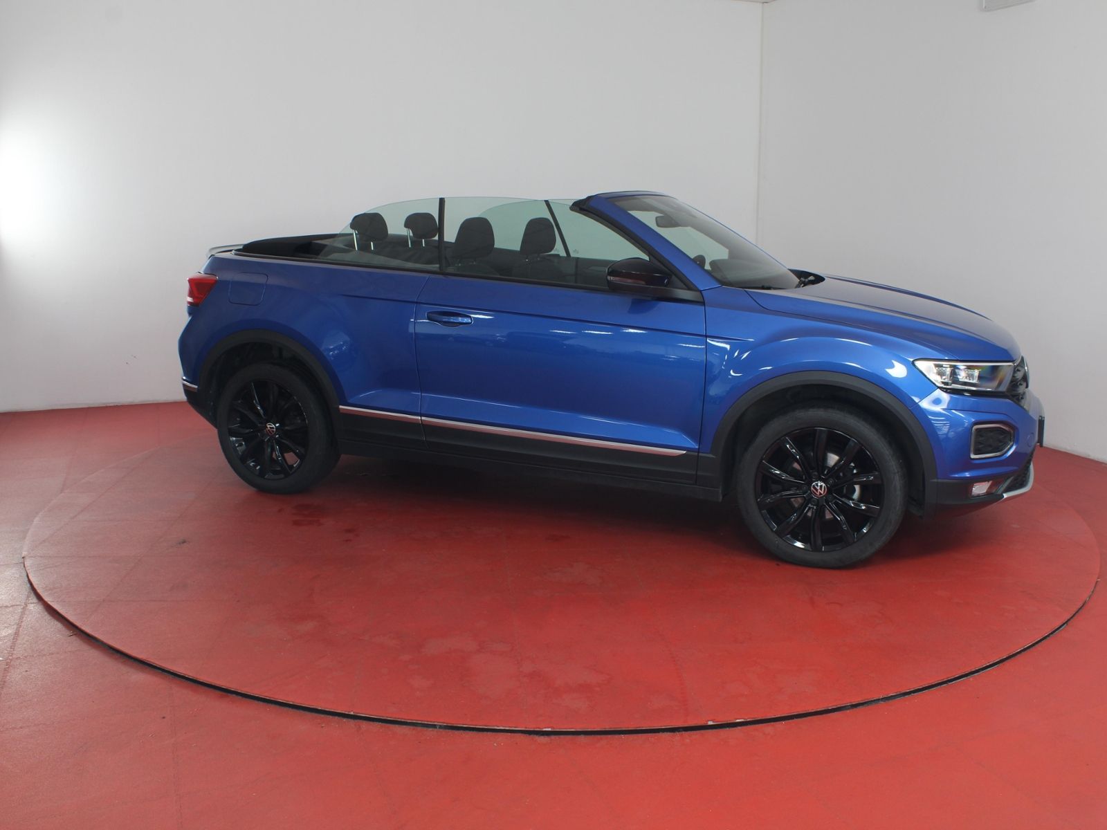 Volkswagen T-Roc Style 1.0TSI - Samsaru's Car Outlet