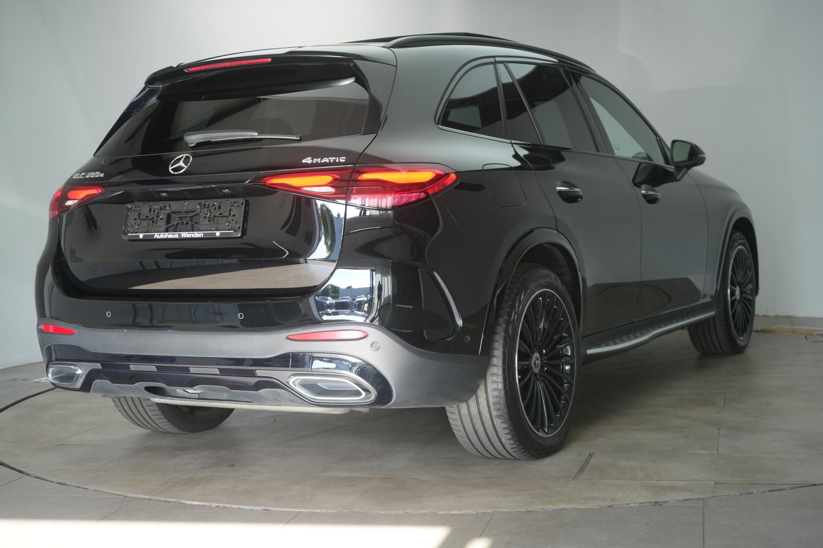 Mercedes-Benz GLC 300 e 4Matic 9G-Tronic AMG Leder/Distronic/H
