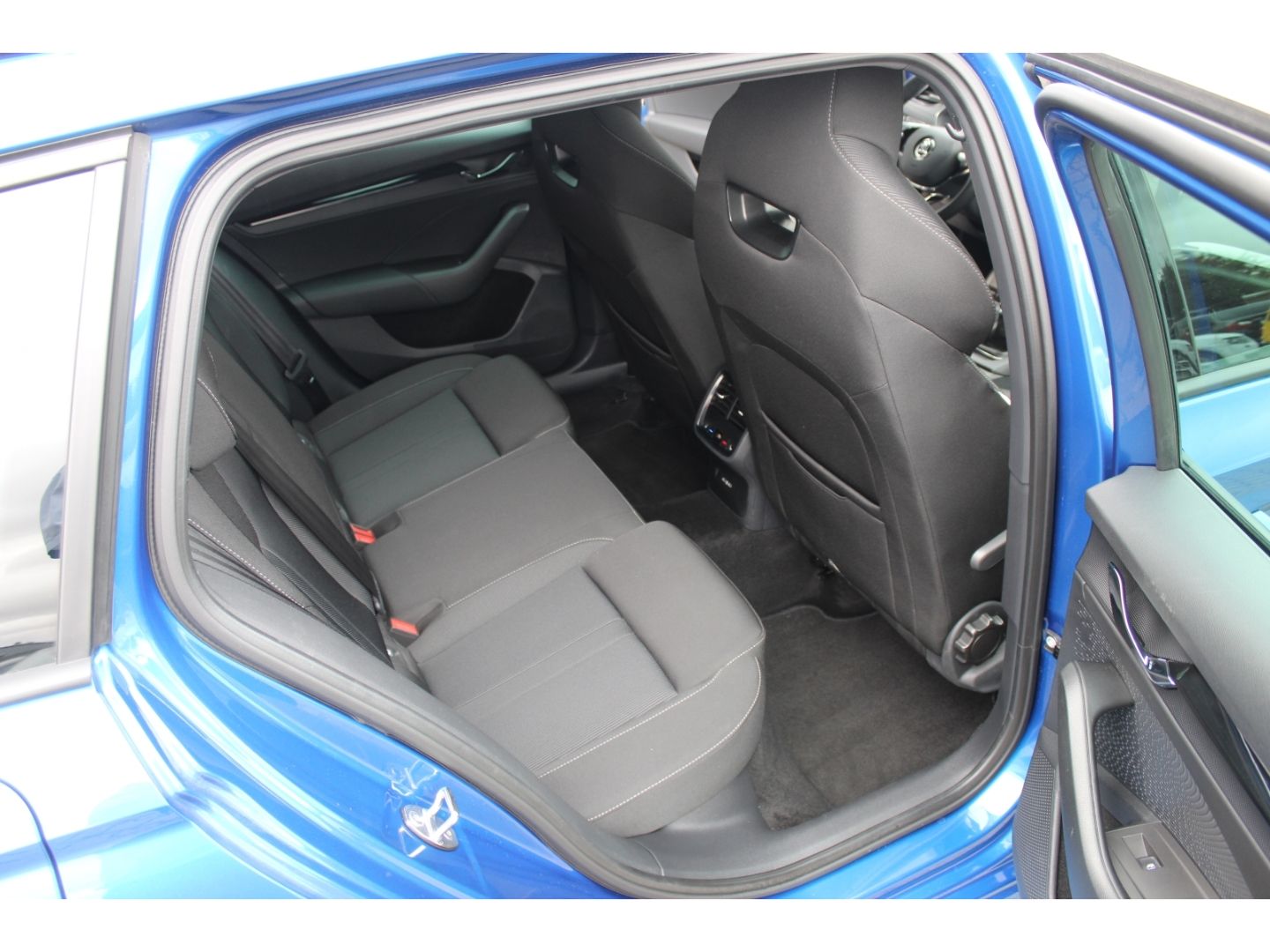 Skoda Octavia Sportline 1.5 TSI - Samsaru's Car Outlet