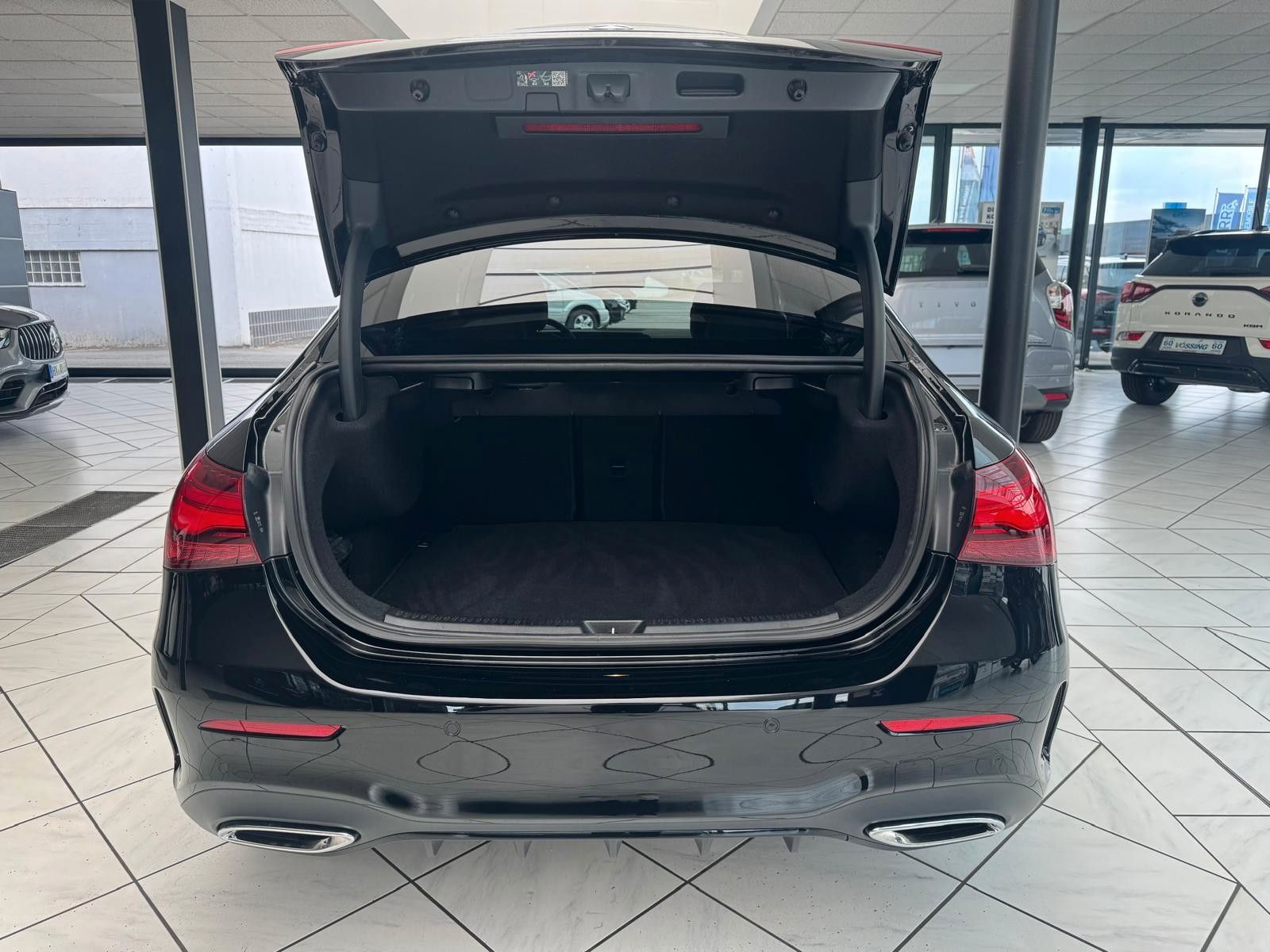 Mercedes-Benz A 200 AMG Line Advanced Plus - Samsaru's Car Outlet