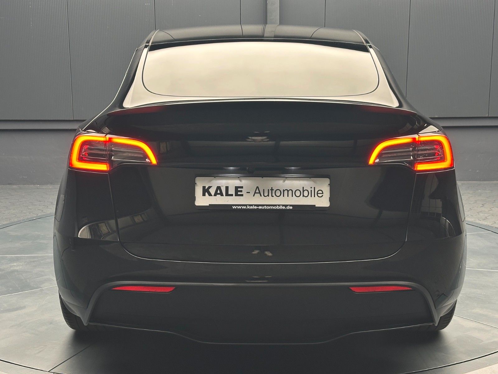 Tesla Model Y Performance Dual AWD*LEDER/Weiss*21Zoll*