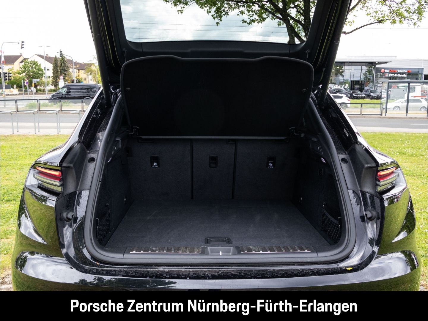 Porsche Macan 4 BOSE SportChrono Panoramadach Abstandsre