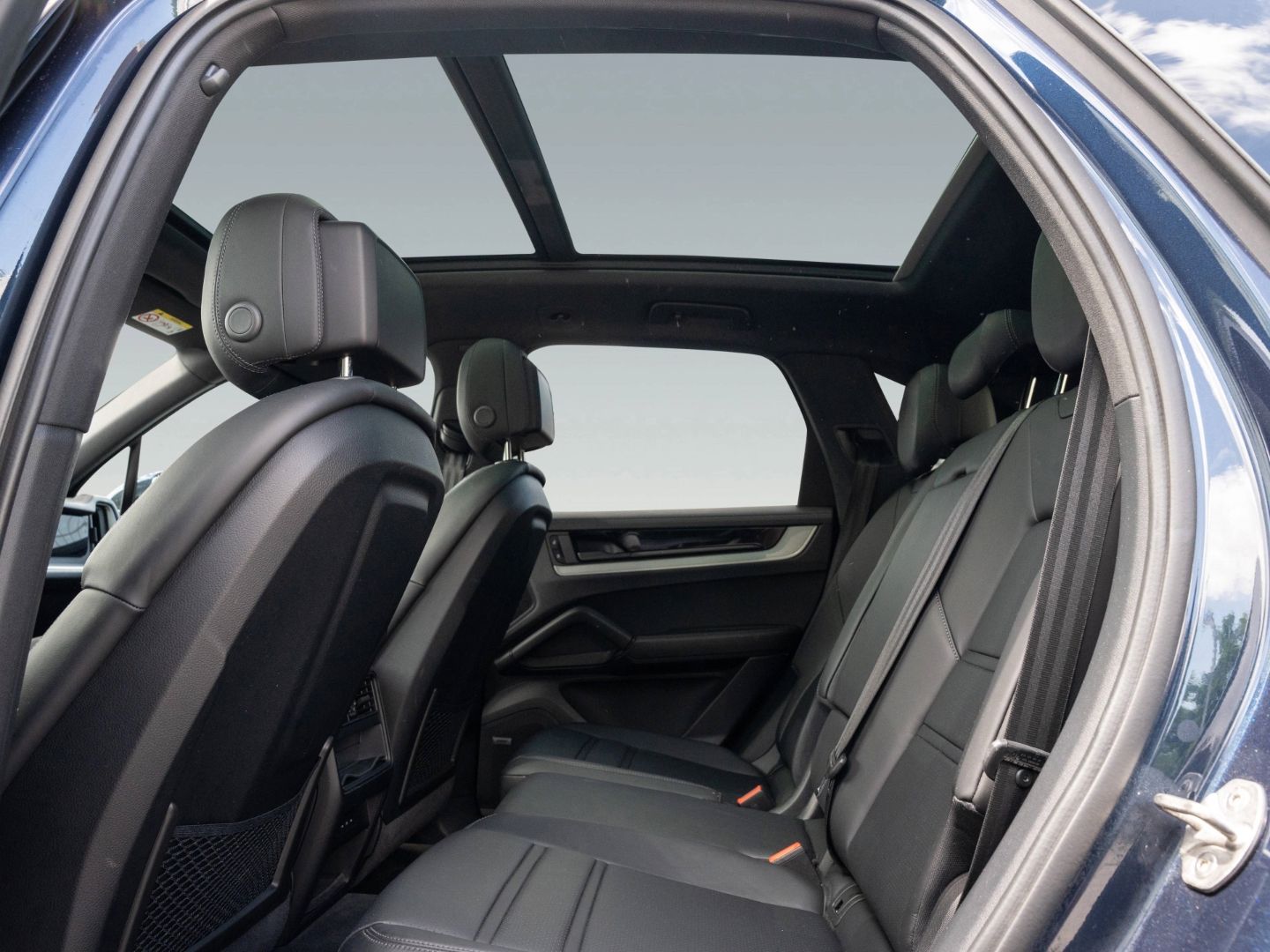 Porsche Cayenne E-Hybrid BOSE AHK 14 Wege Sitze 21 Zoll