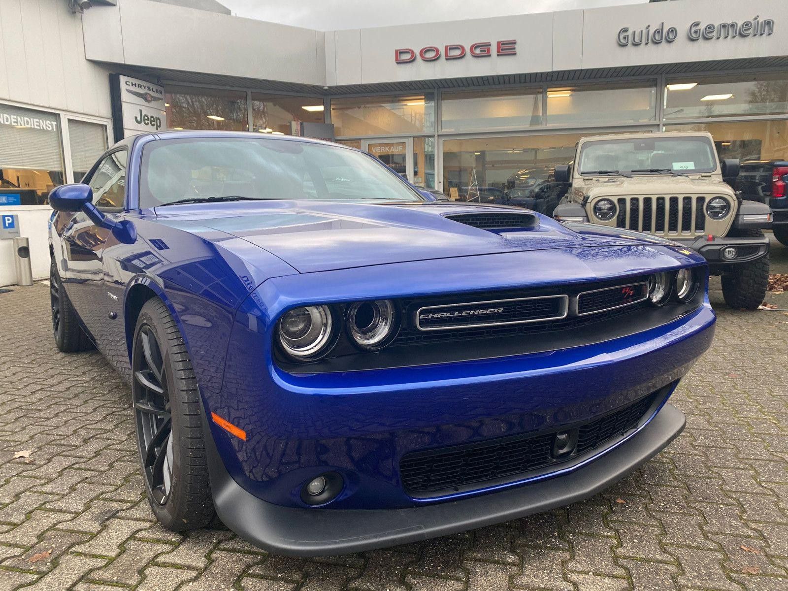 Dodge Challenger R/T 5.7 V8 HEMI Performance Plus AEC