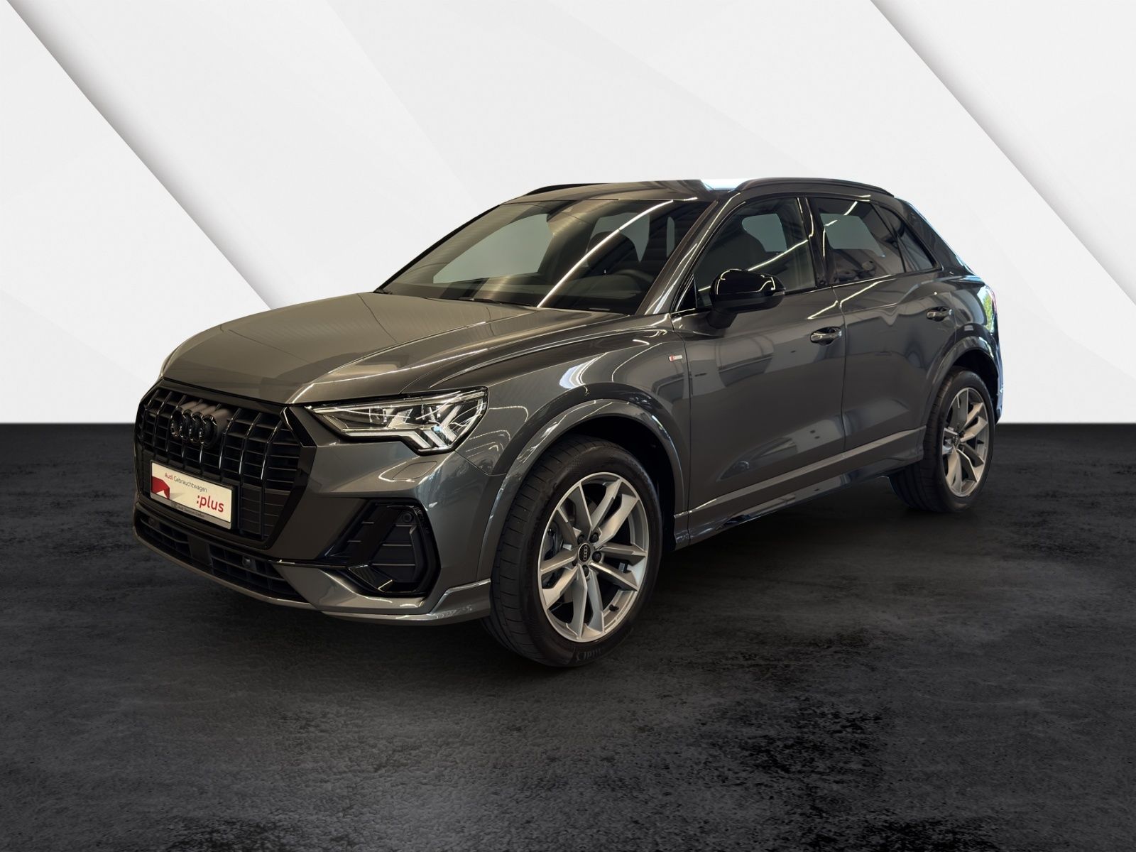 Audi Q3 40 TFSI quattro S line Black - Samsaru's Car Outlet
