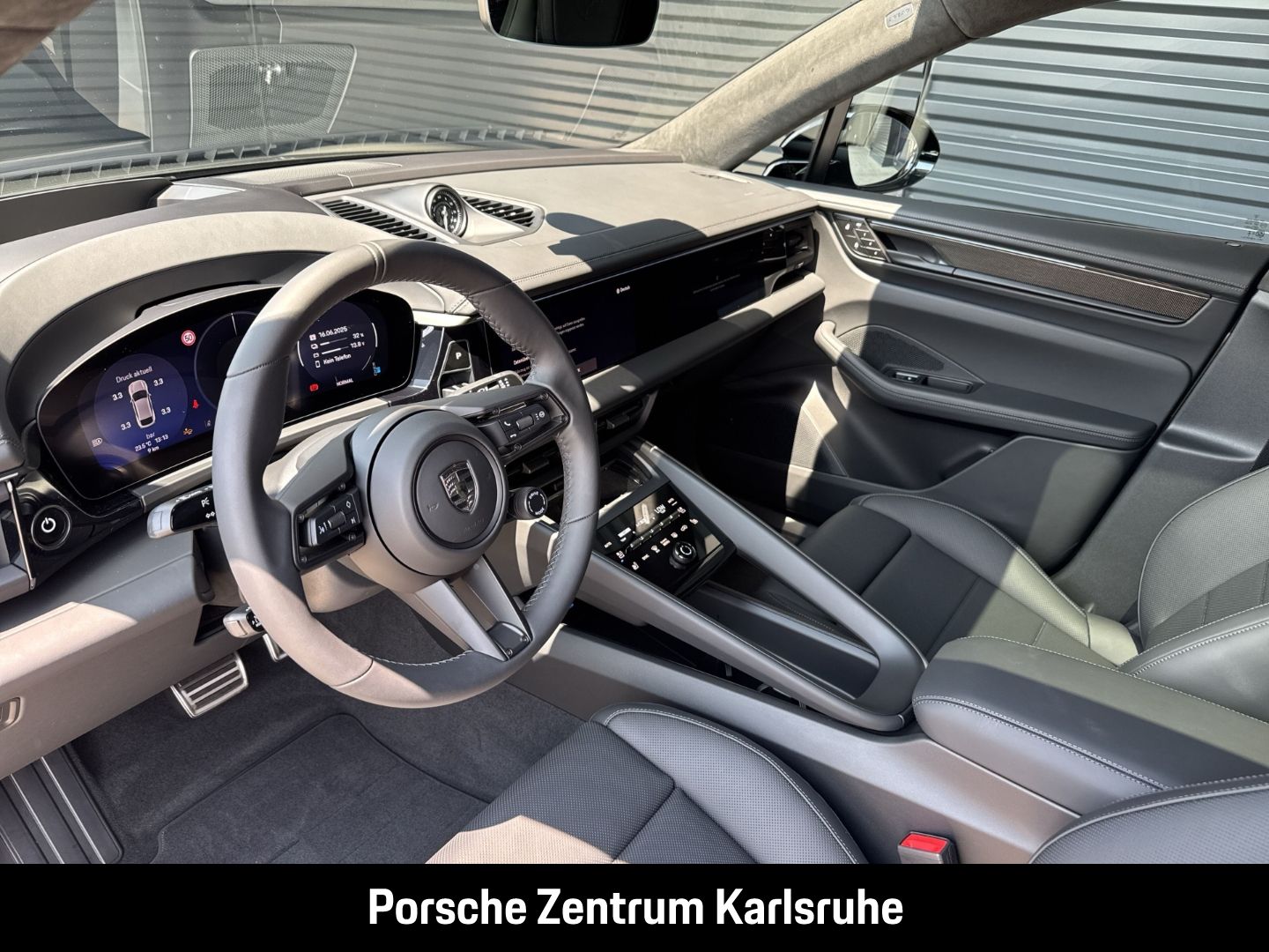 Porsche Macan Turbo BOSE Luftfederung LED-Matrix