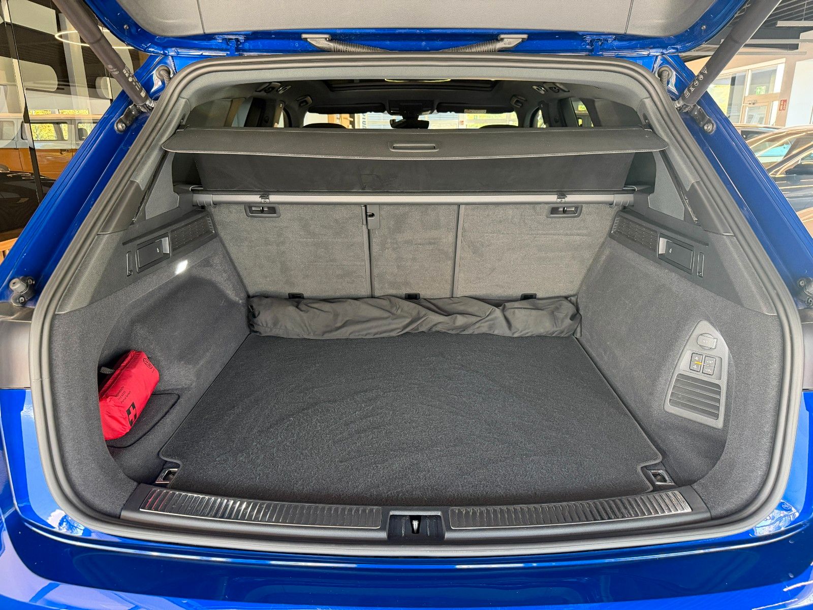 Volkswagen Touareg R-Line 4Motion*GARANTIE*ALLWETTER*VOLL*