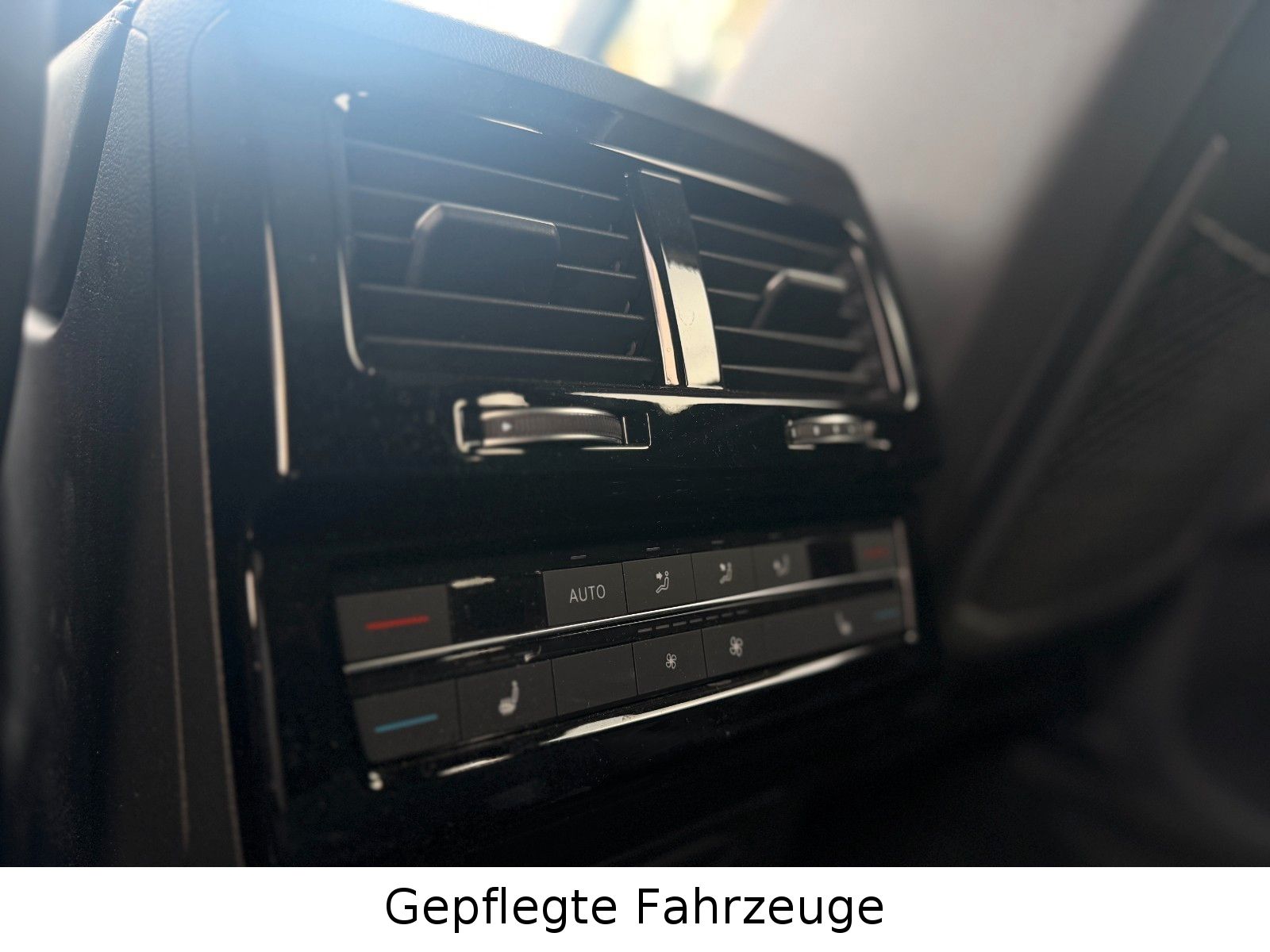 Volkswagen Touareg R Line V6 22"BlackStyle Allrad HuD PanoD