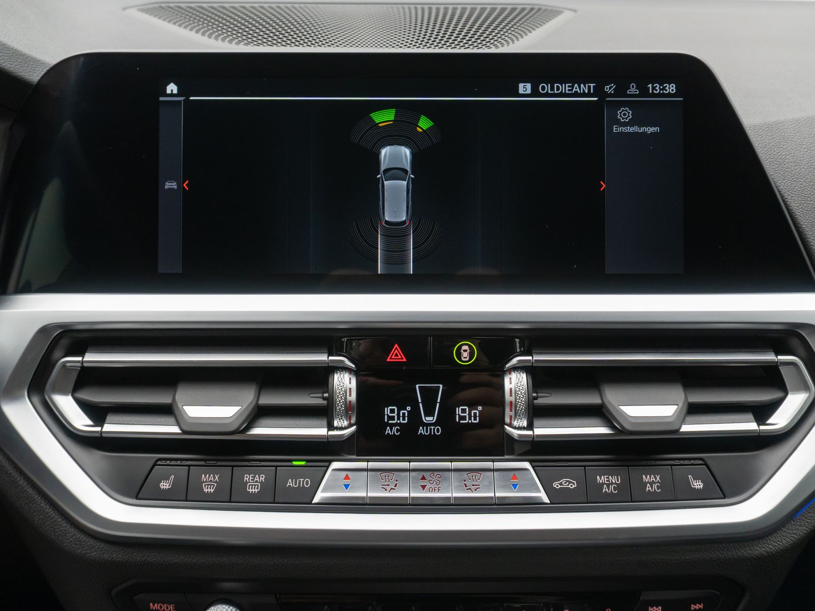 BMW 330i Sport Line - Samsaru's Car Outlet