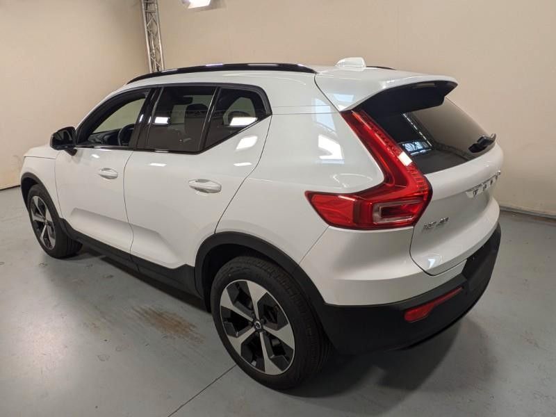 Volvo XC40 B4 DSG Ultra Dark - Samsaru's Car Outlet