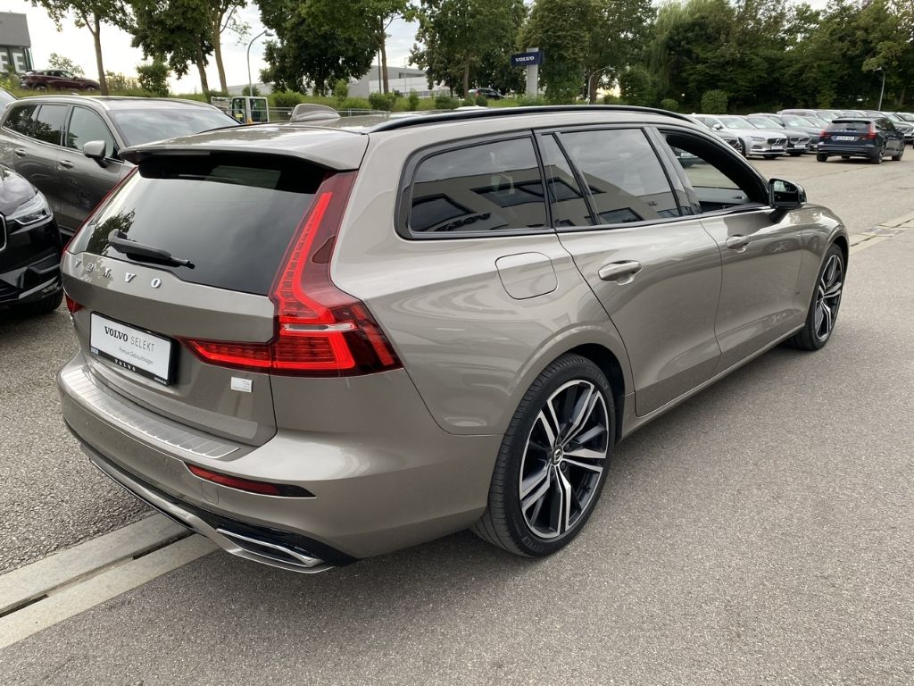 Volvo V60 R-Design Recharge Plug-In Hybrid AWD T6 Twin