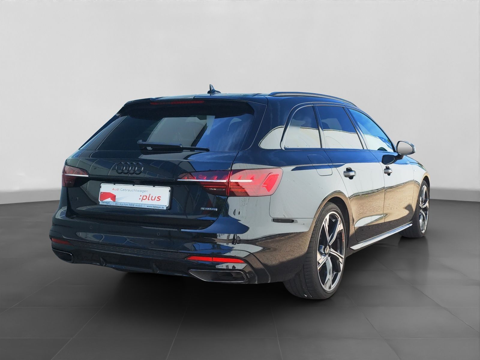 Audi A4 Avant 40 TFSI Q 2x S LINE MATRIX AHK LM19 KAM