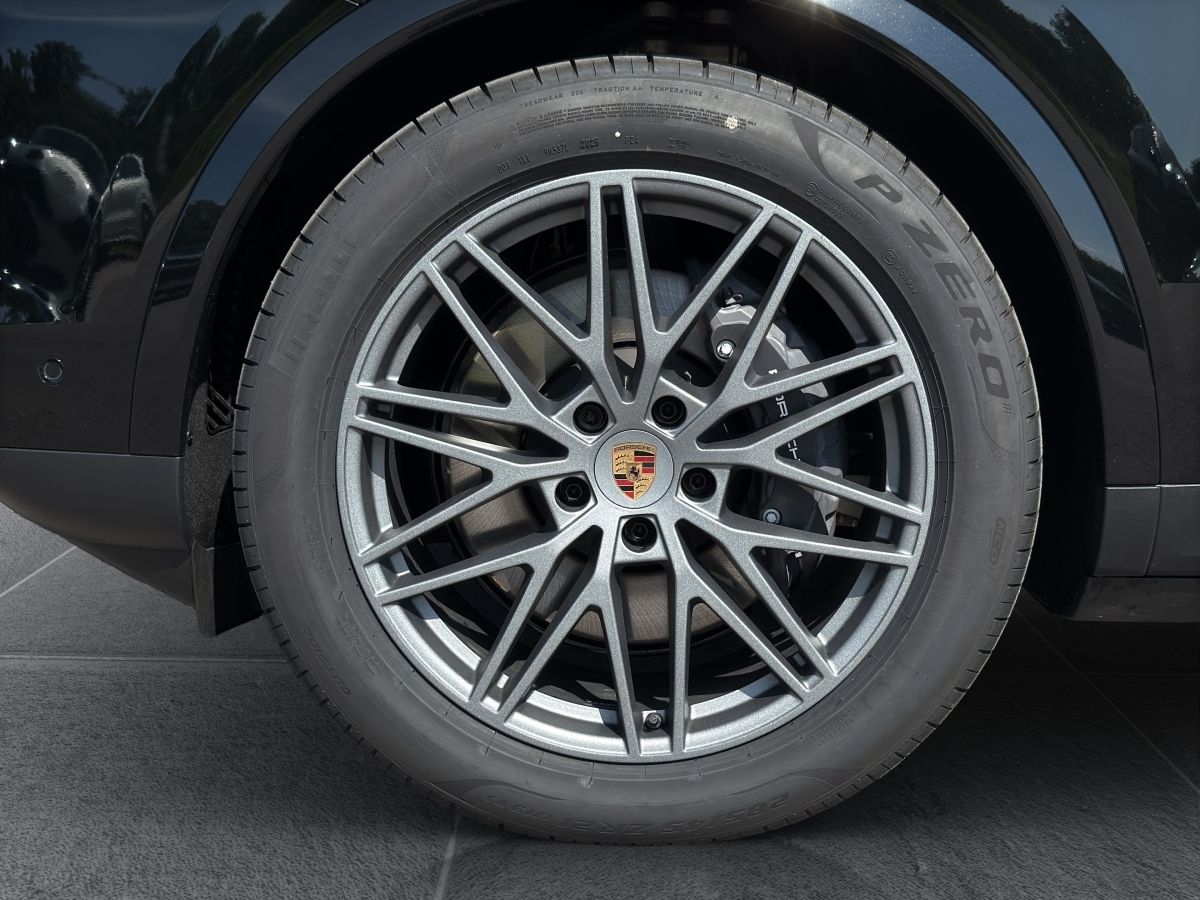 Porsche Cayenne E-Hybrid Coupe | Luftfederung | el. AHK