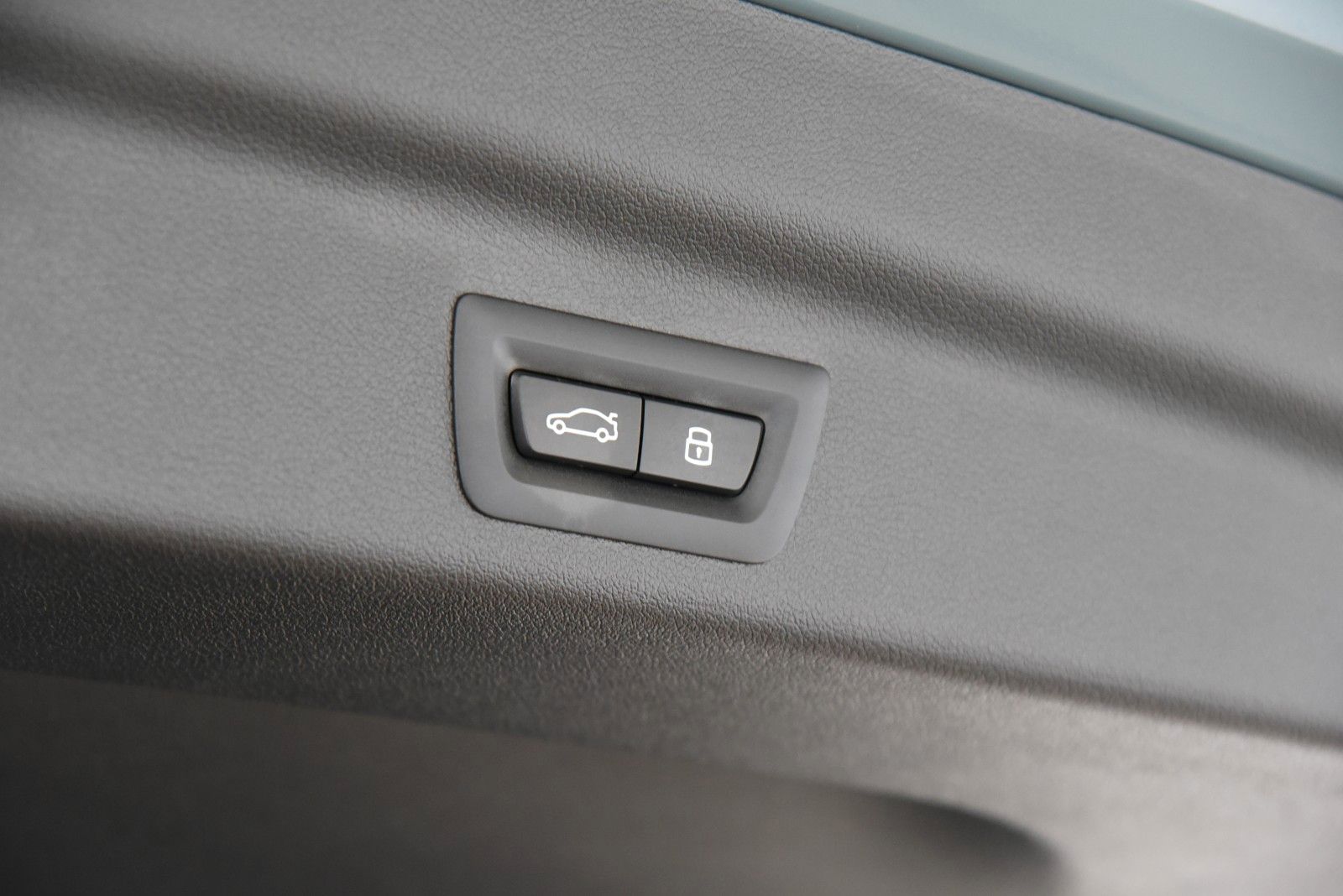 BMW X1 xDrive23d M Sportpaket - Samsaru's Car Outlet