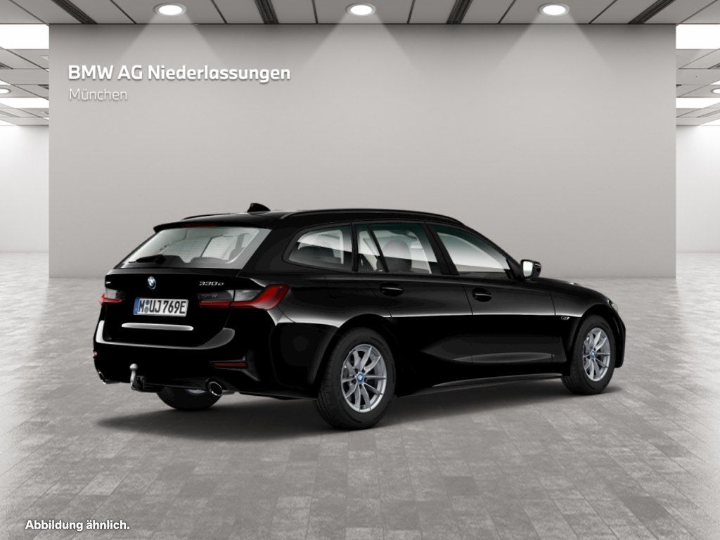 BMW 330e xDrive Touring - Samsaru's Car Outlet