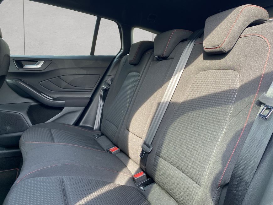 Ford Focus Turnier 1.5 EcoBlue Aut. ST-LINE X AHK+LED