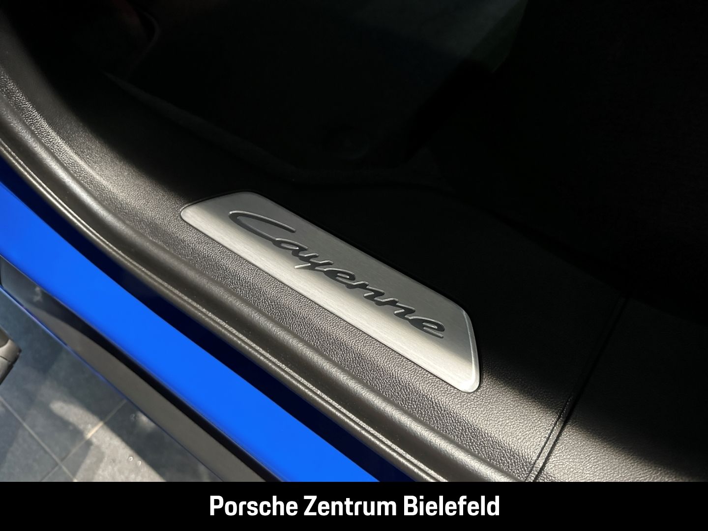 Porsche Cayenne S  Nogaroblau Perleffekt BOSE LED-Matrix