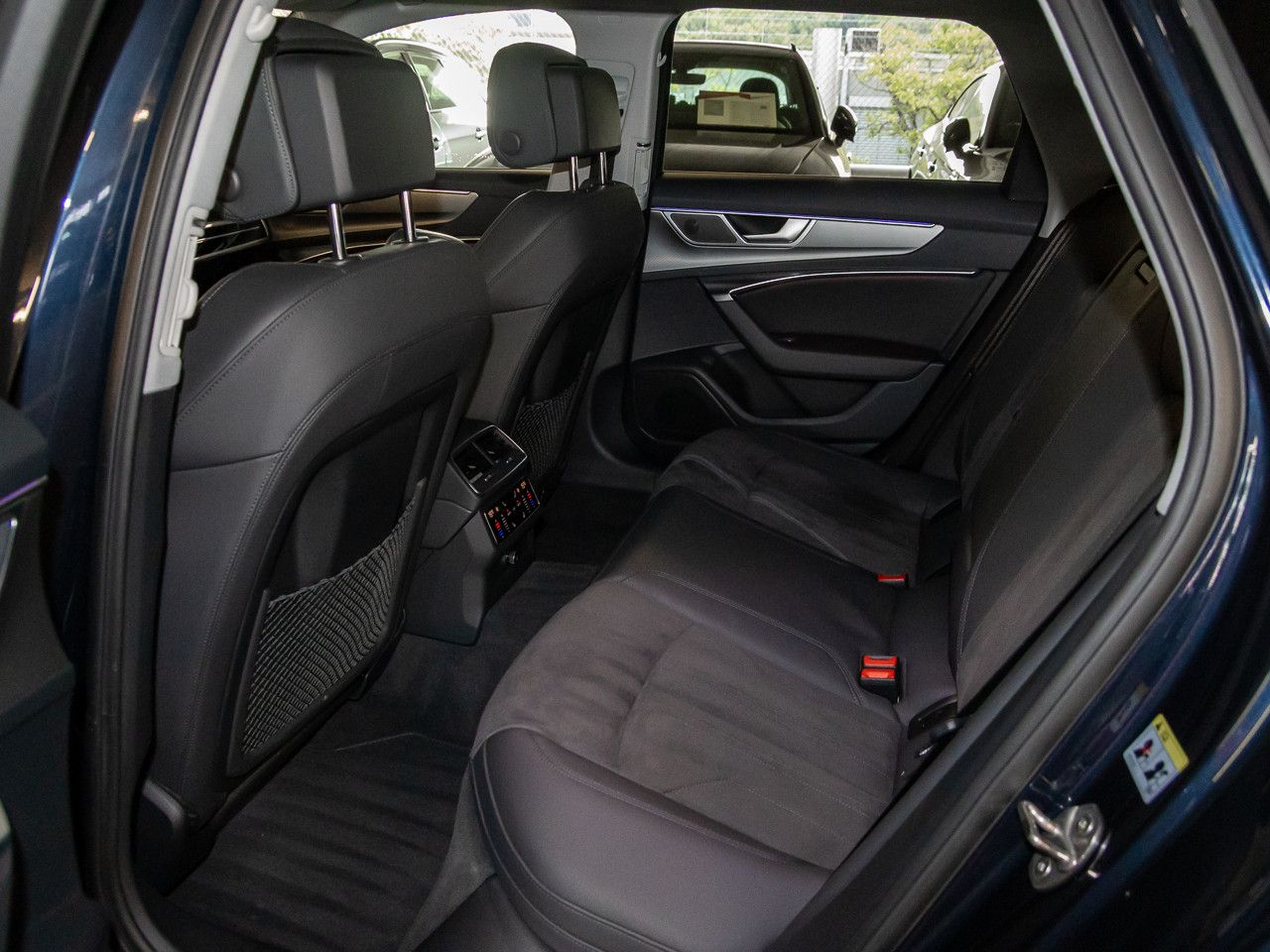Audi A6 Avant 50 TFSI e quattro - Samsaru's Car Outlet