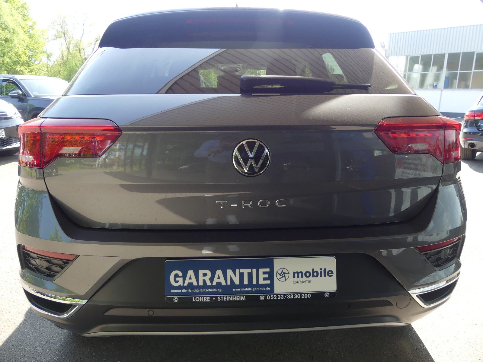 Volkswagen T-Roc 1.5 TSI Active - Samsaru's Car Outlet