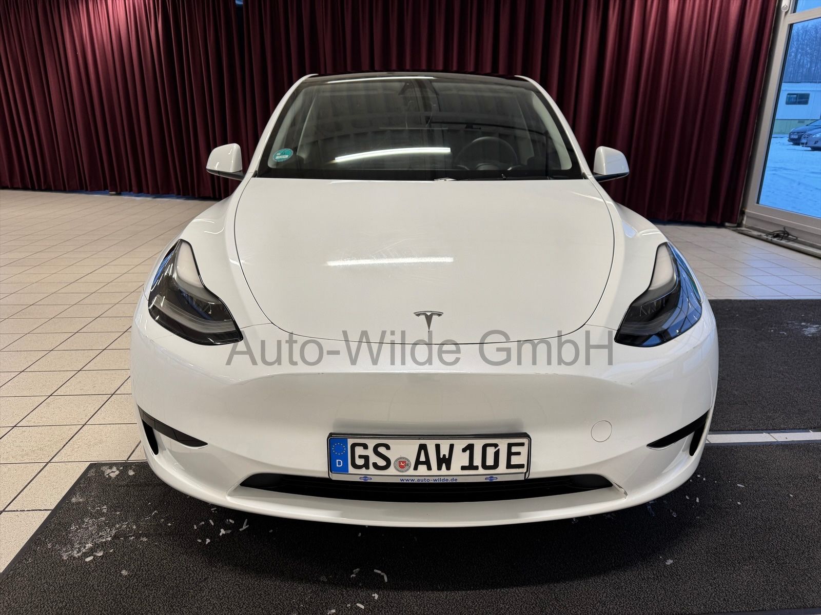 Tesla Model Y Basis RWD