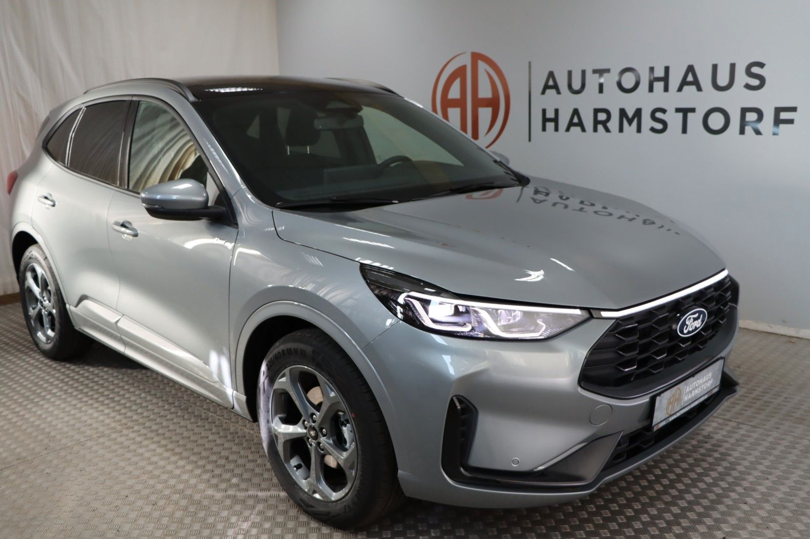 Ford Kuga ST-Line - Samsaru's Car Outlet