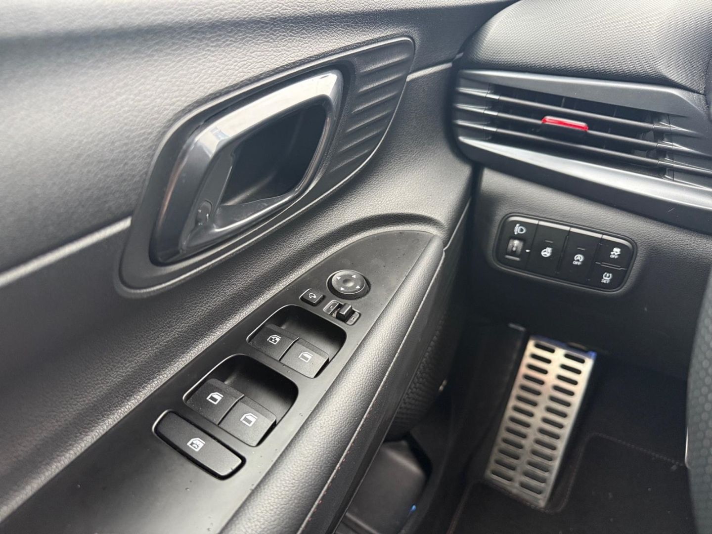 Hyundai i20 N LINE TOT-WINKEL-ASSI+ABSTANDSTEMPOMAT+NAVI