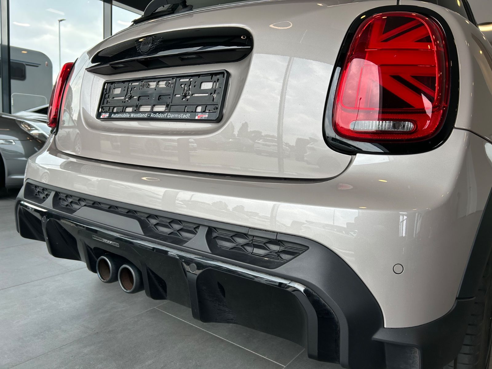 MINI Cooper S John Cooper Works - Samsaru's Car Outlet