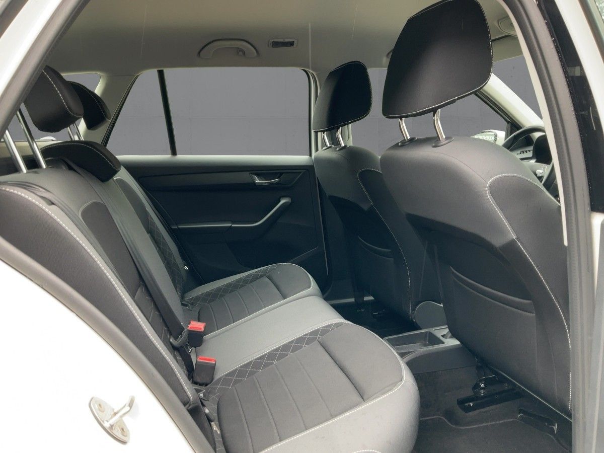 Skoda Fabia Combi 1.0 TSI DSG AMBITION - Samsaru's Car Outlet