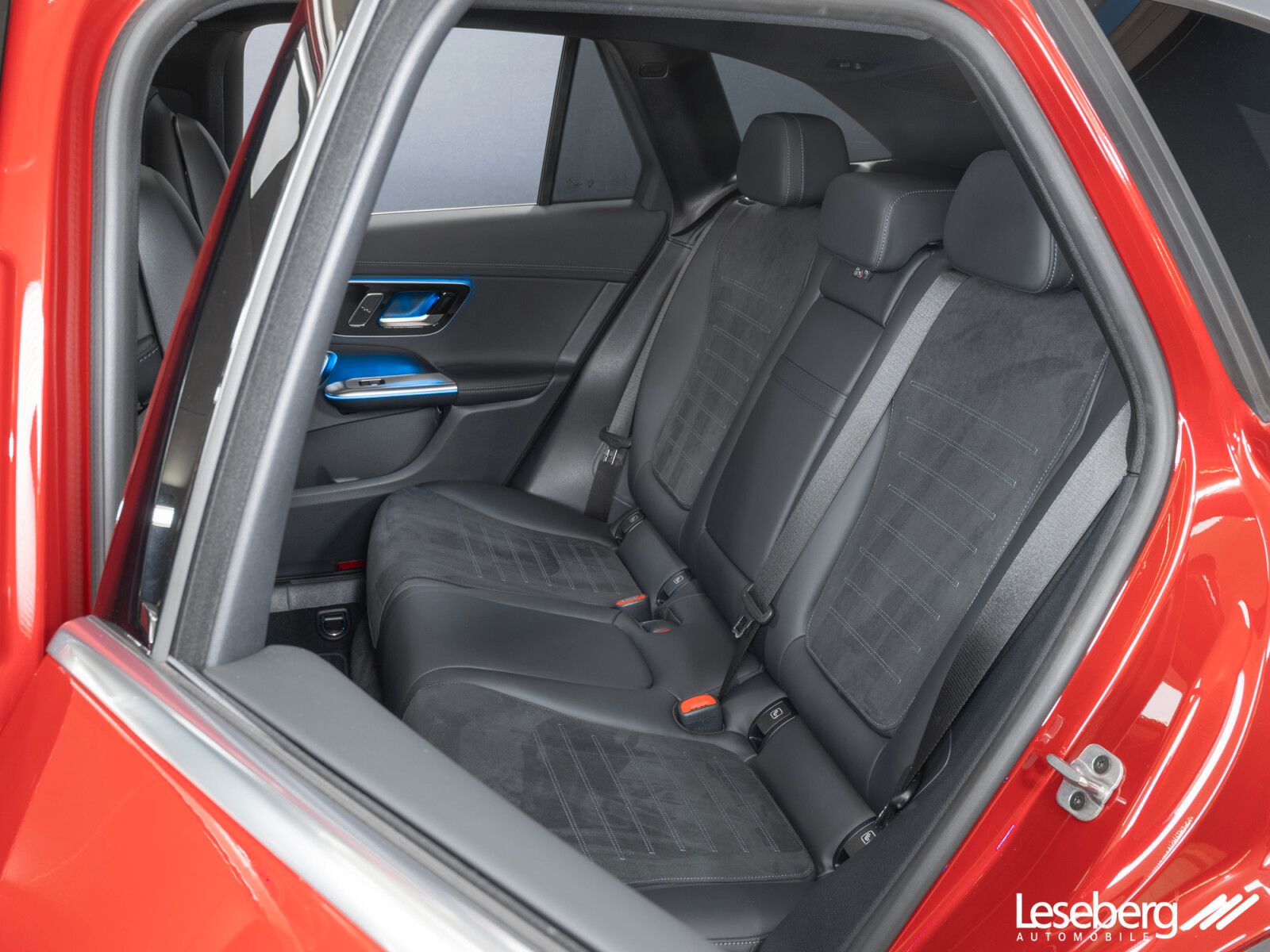 Mercedes-Benz GLC 300 d 4M AMG LED//Pano/AHK/Distro/Kamera/DAB