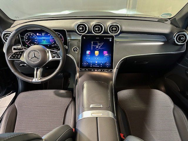 Mercedes-Benz GLC 220 d 4M Avantgarde AHK/Pano/Dist/Kamera/Tot