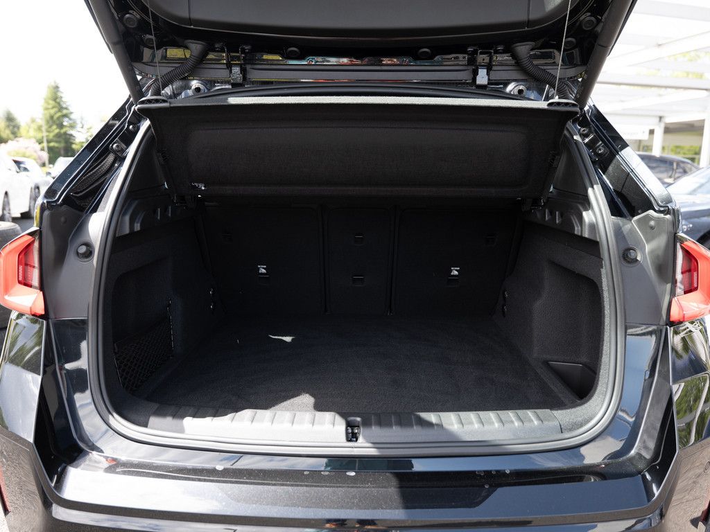BMW X1 xDrive23i M-Sport - Samsaru's Car Outlet