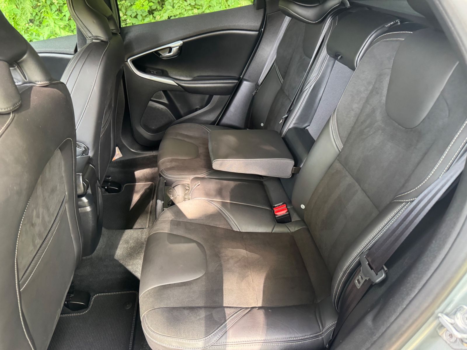 Volvo V40 R-DesignAut.NavLederFullLedGarantiNavi