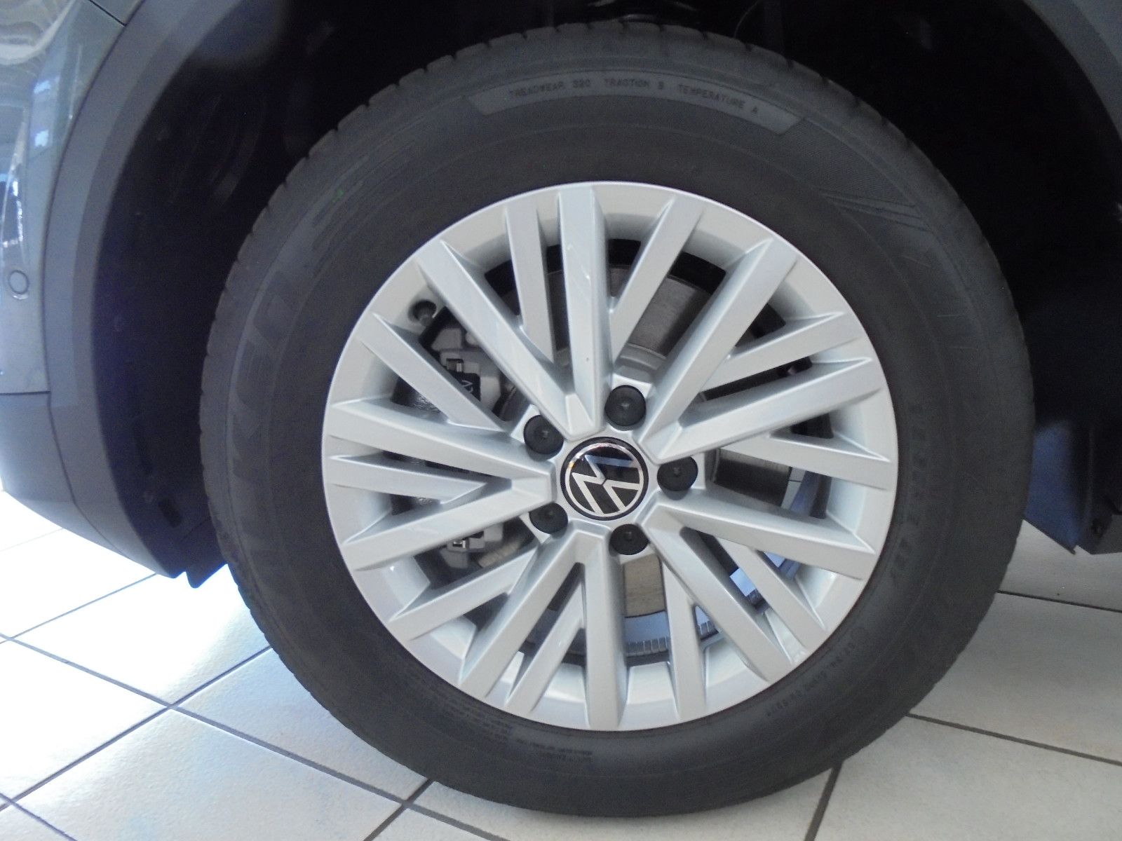 Volkswagen T-Roc TDI DSG Life - Samsaru's Car Outlet