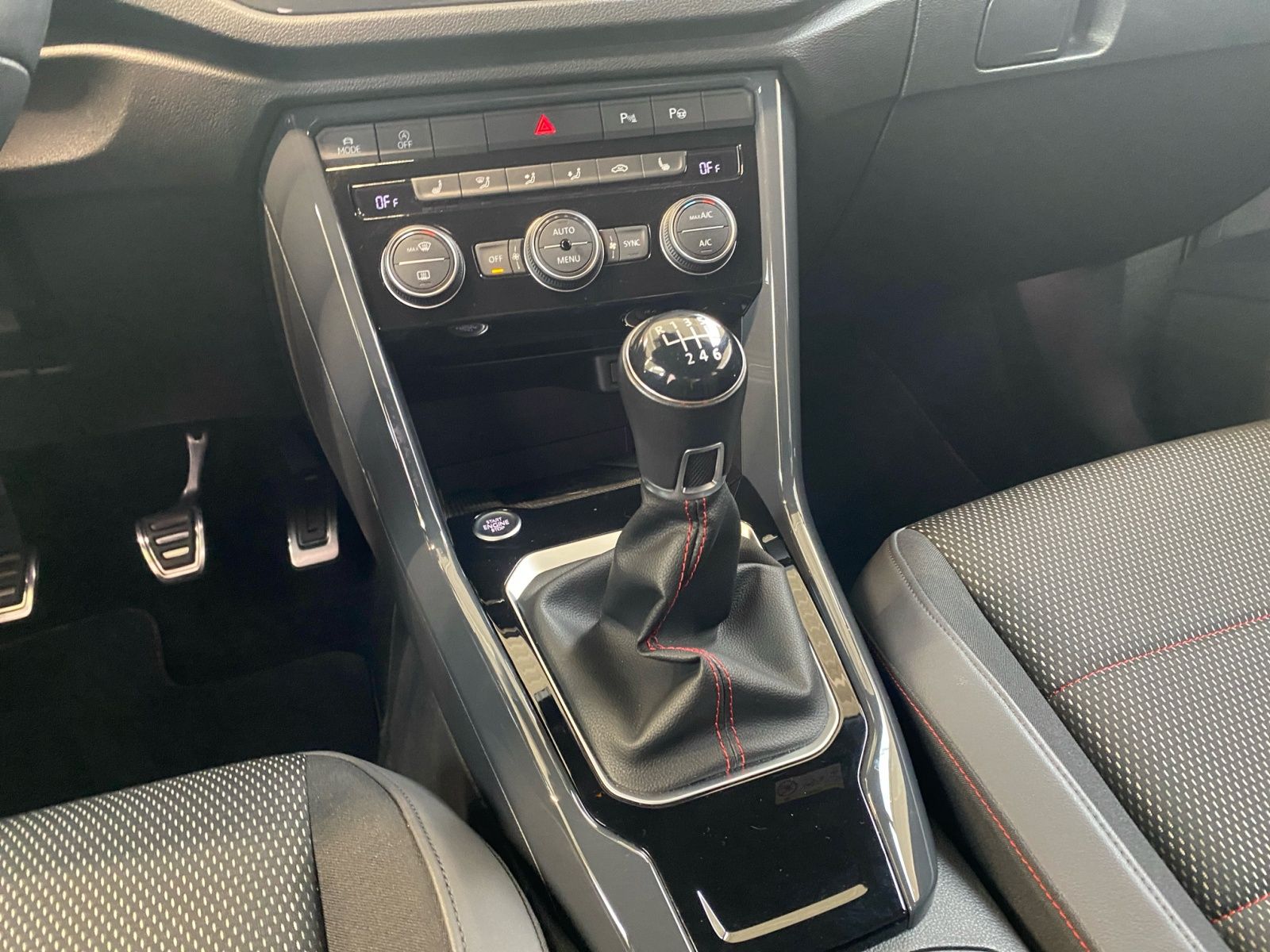 Volkswagen T-Roc Sport 1.5 TSI - Samsaru's Car Outlet