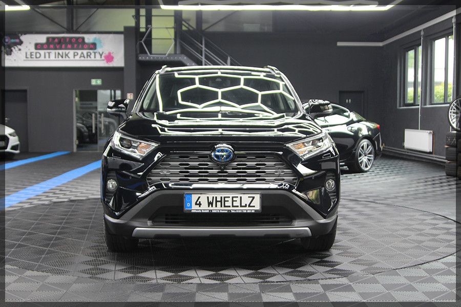 Toyota RAV 4 2.5 Hybrid Lounge AWD - Samsaru's Car Outlet