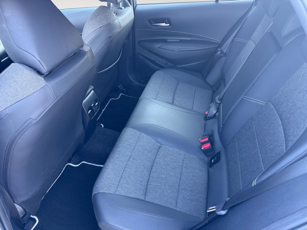 Toyota Corolla 1.8 Hybrid Touring Sports Team Deutschla