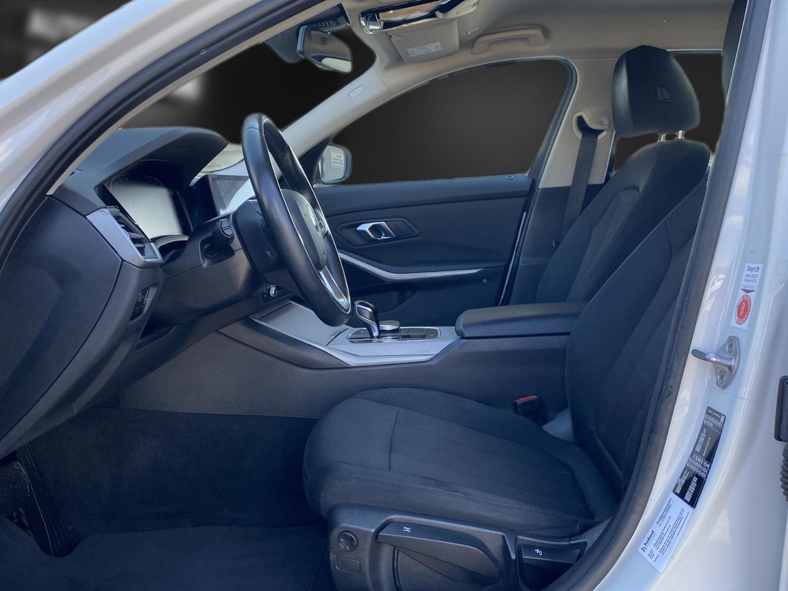 BMW 320 d LiveCockpit - Samsaru's Car Outlet