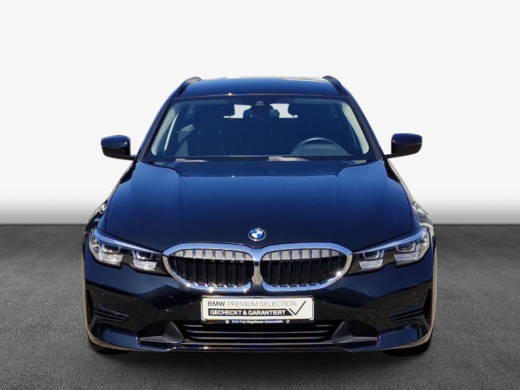 BMW 320i Touring Aut. Advantage - Samsaru's Car Outlet