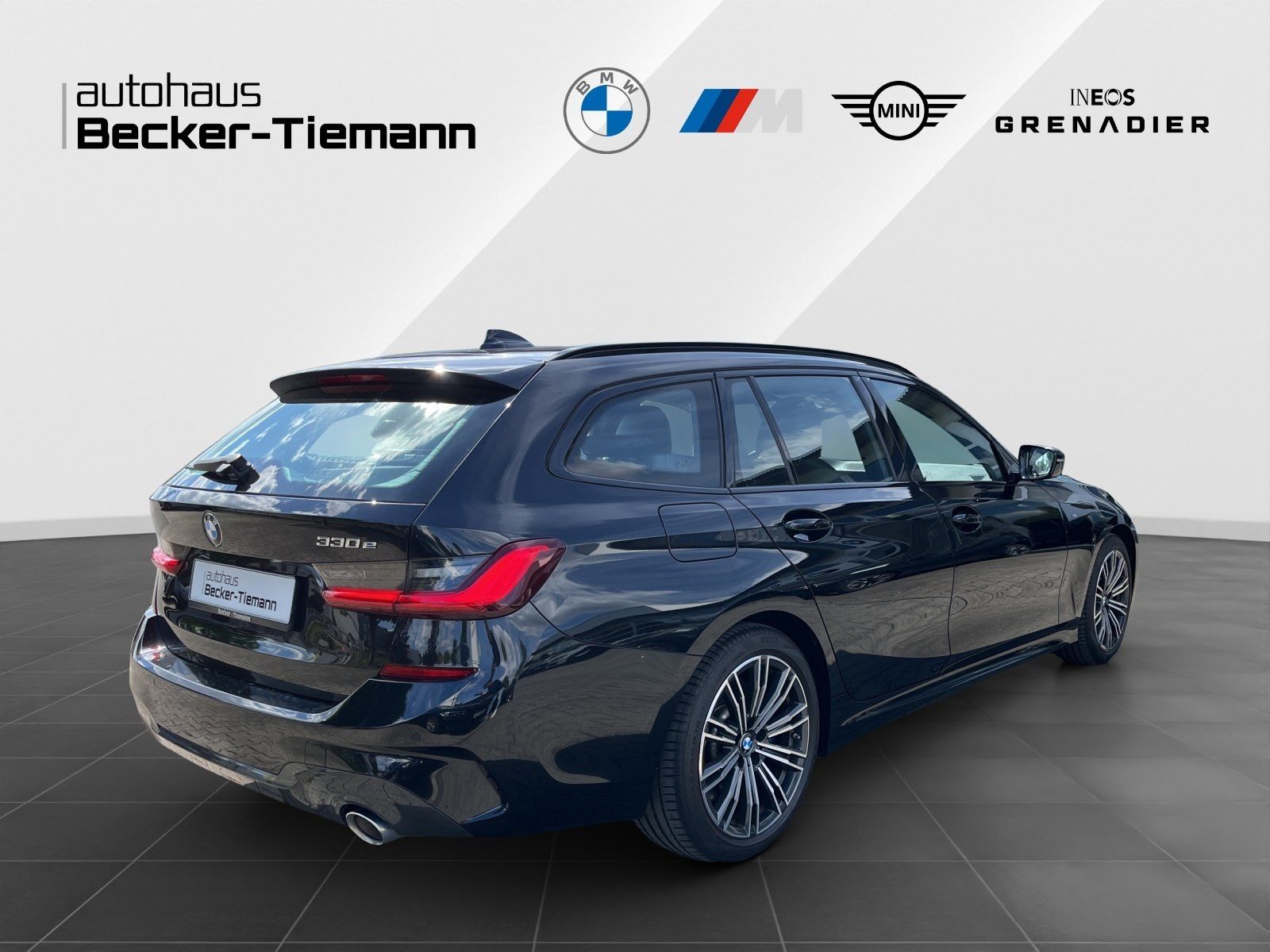 BMW 330e Touring M Sport - Samsaru's Car Outlet