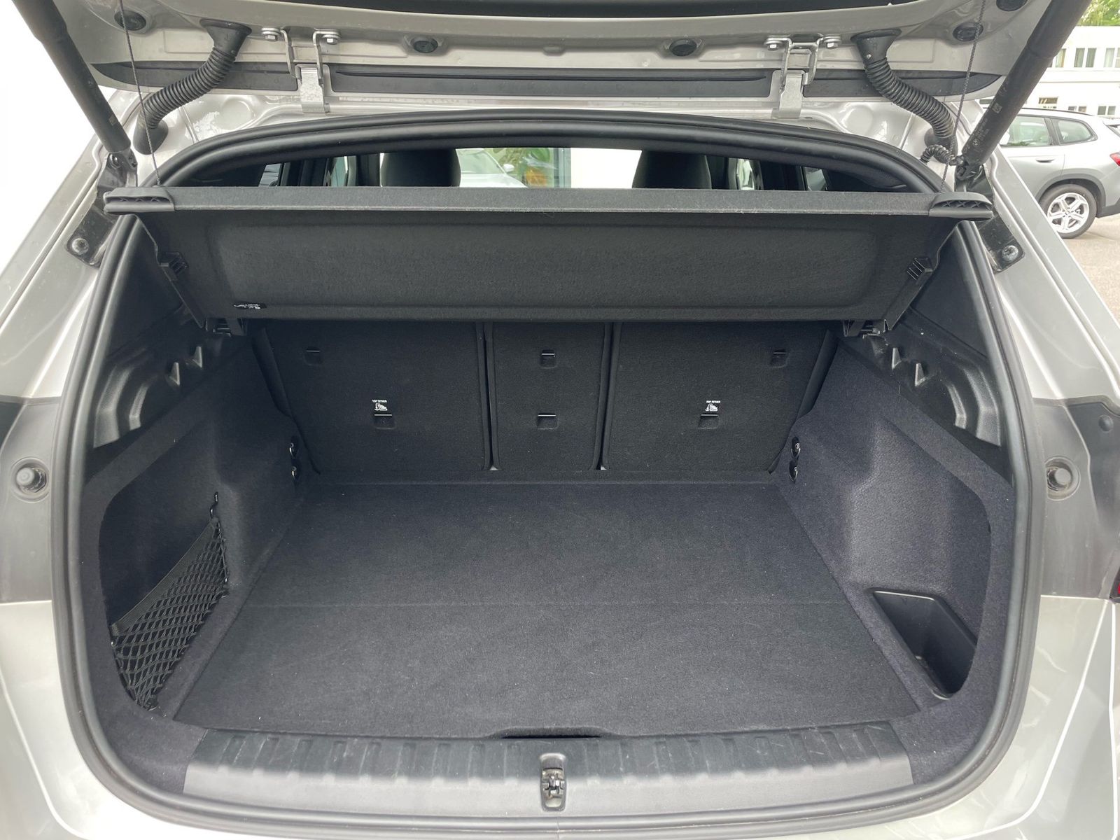 BMW X1 xDrive20d M Sport || AHK 360 ACC H&K Massage
