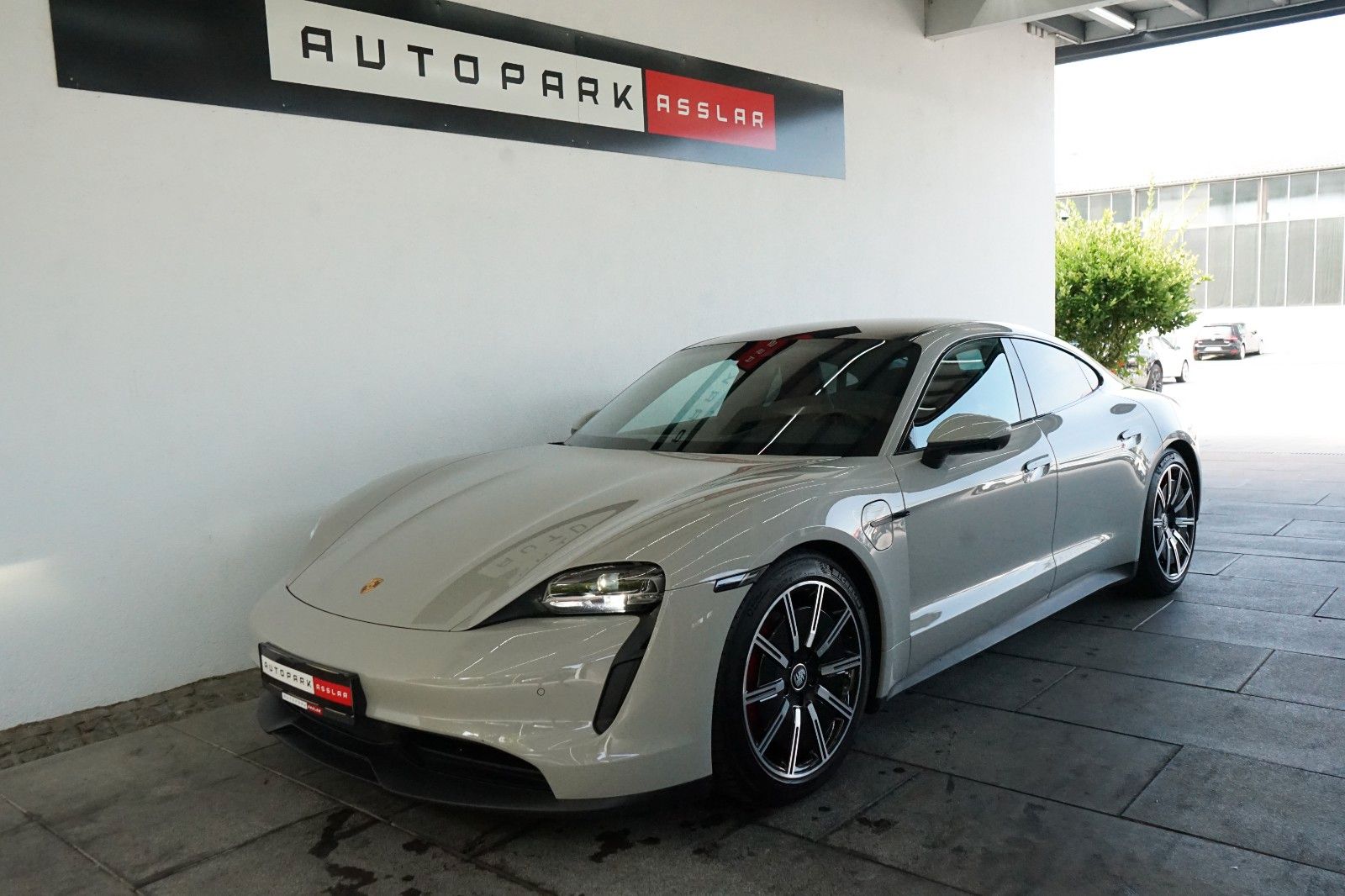 Porsche Taycan 4 S*KREIDE/PANO/CHRONO/3xDISPLAY/MEGA !!