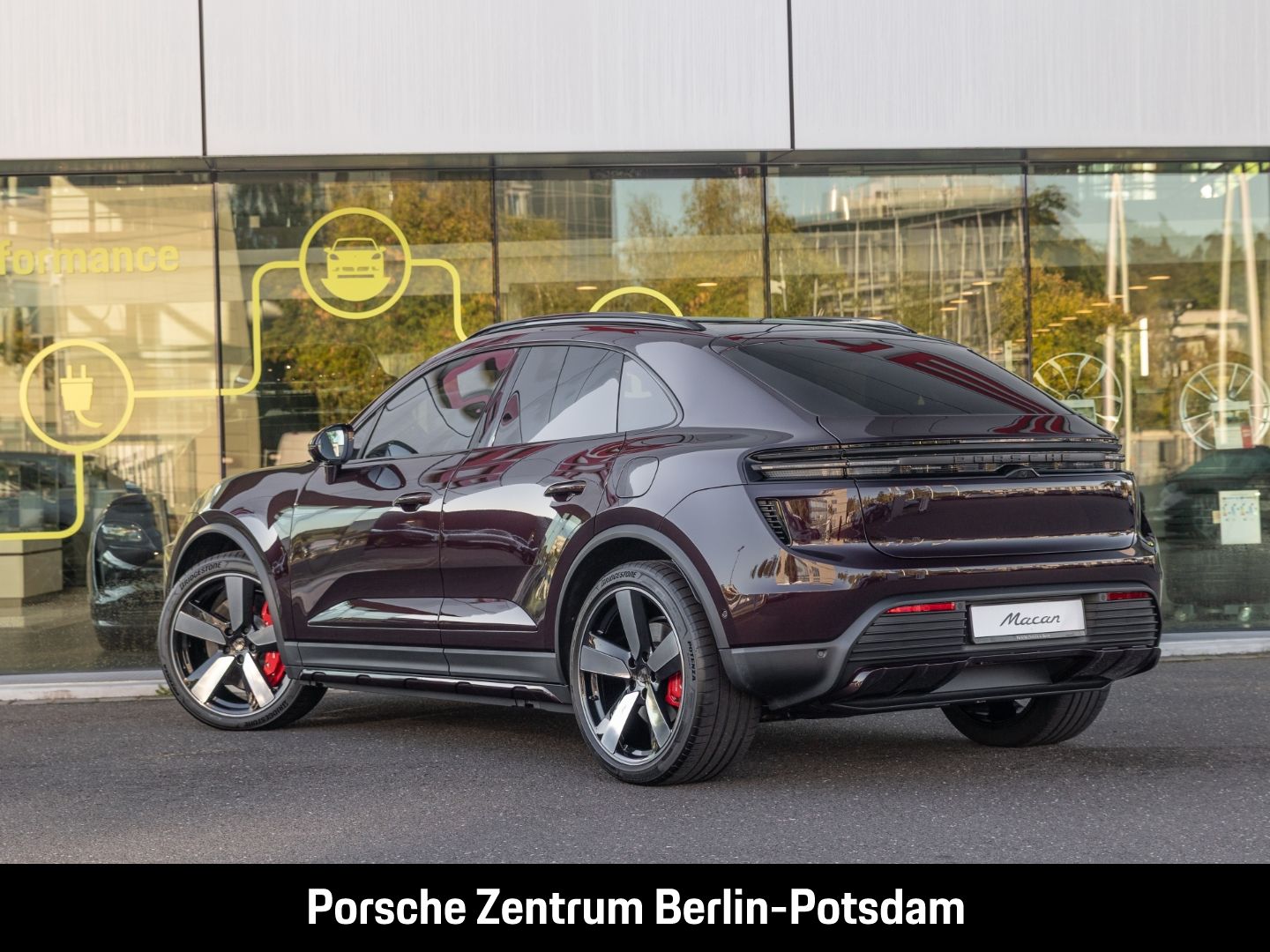 Porsche Macan Turbo InnoDrive Head-Up Sitzbelüftung LED