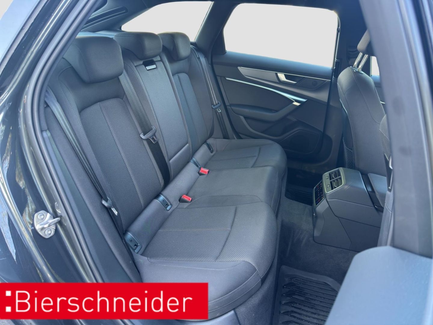 Audi A6 Avant 2.0 TFSI e quattro Stronic - Samsaru's Car Outlet